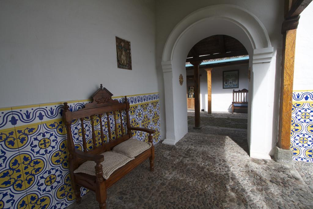 Las Palmeras Inn Otavalo Luaran gambar