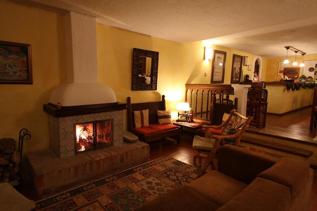 Las Palmeras Inn Otavalo Luaran gambar