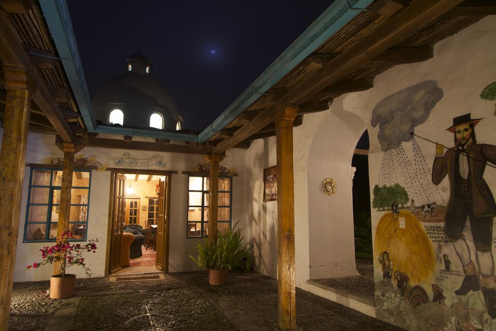 Las Palmeras Inn Otavalo Luaran gambar