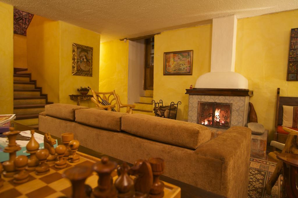 Las Palmeras Inn Otavalo Luaran gambar