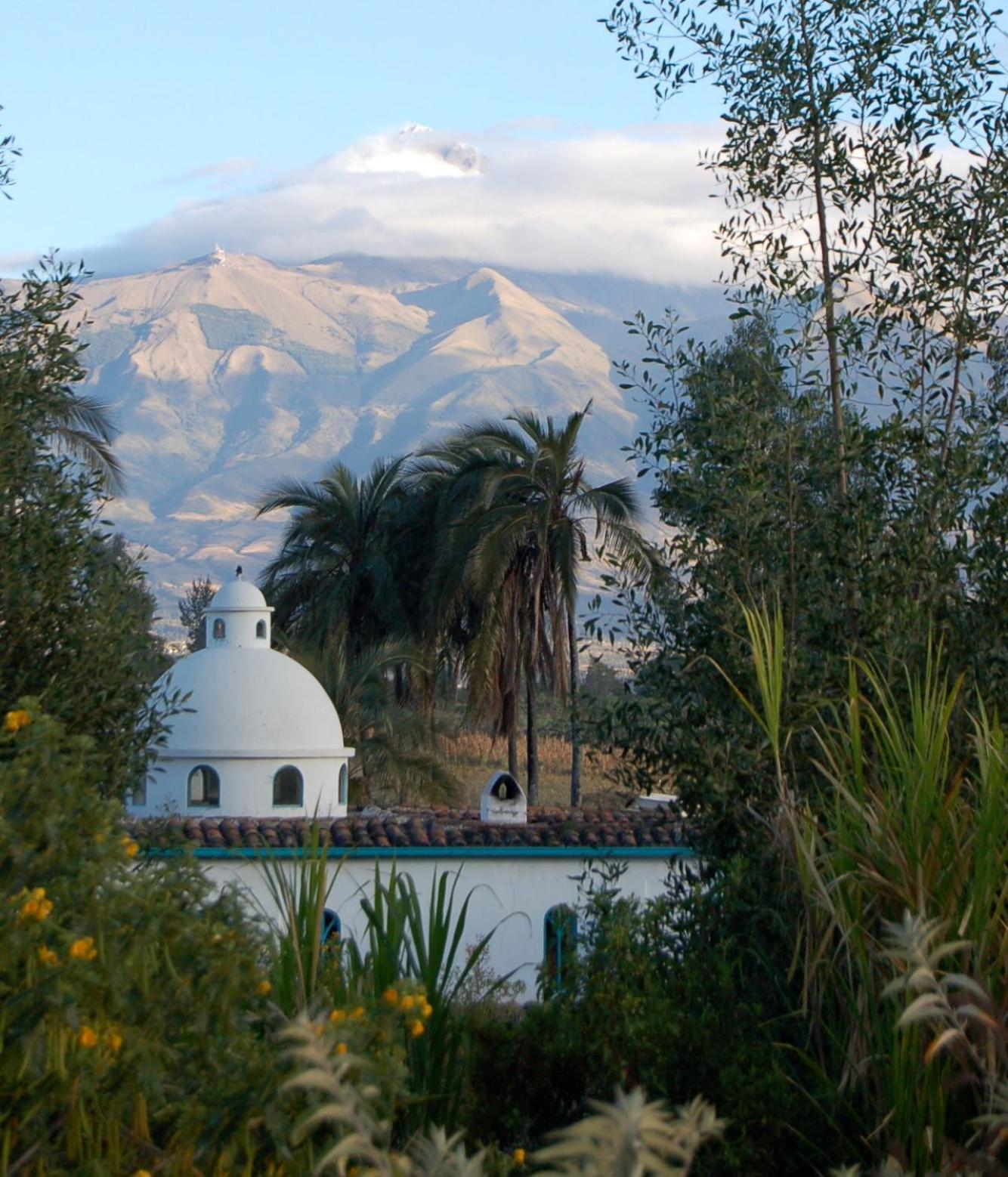 Las Palmeras Inn Otavalo Luaran gambar