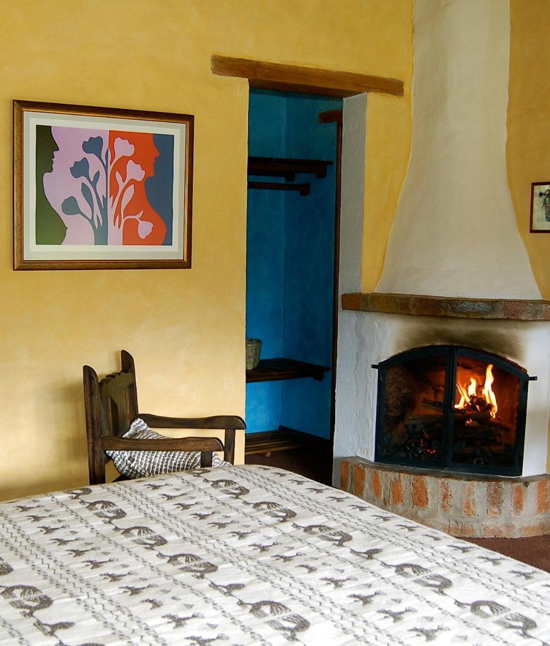 Las Palmeras Inn Otavalo Luaran gambar