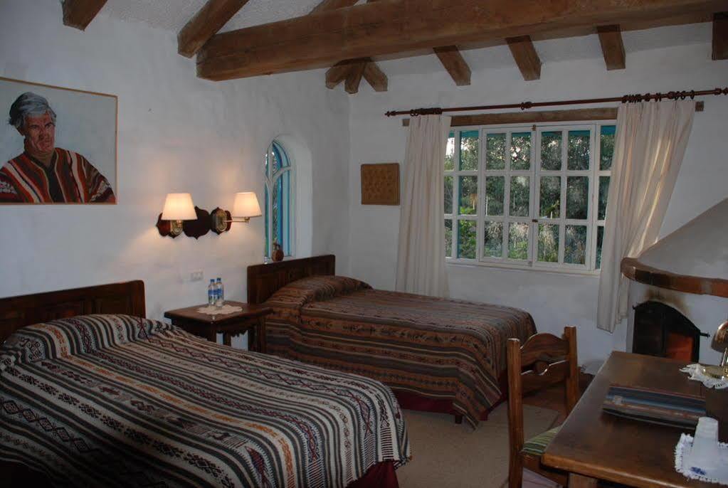 Las Palmeras Inn Otavalo Luaran gambar